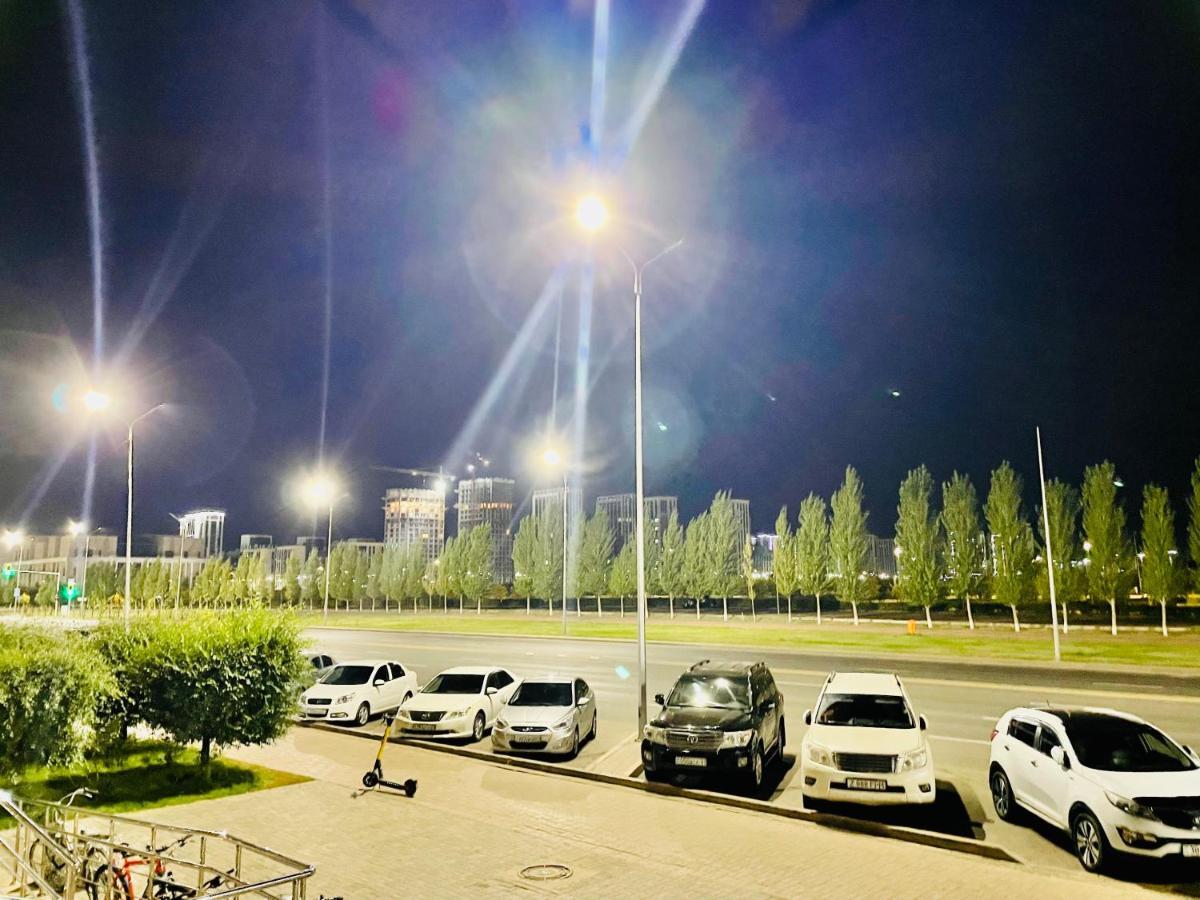Park Avenue Напротив Ботанического Сада Astana Eksteriør billede